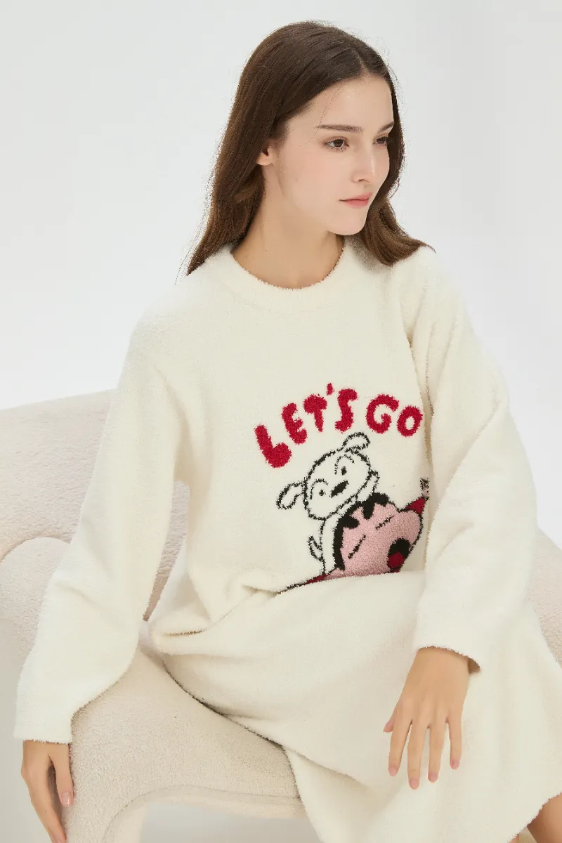 Beige-Colored Flannel Nightdress para sa mga Babae